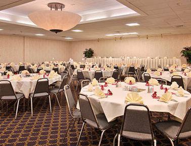 Ramada Fairview Heights Hotel Restaurant foto